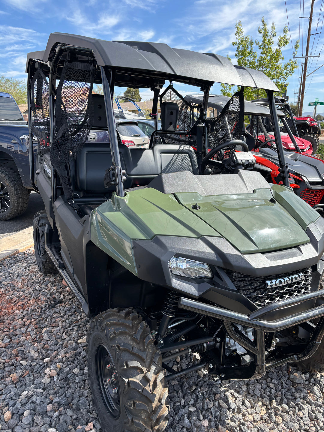 Honda Pioneer 500, 520 & 700