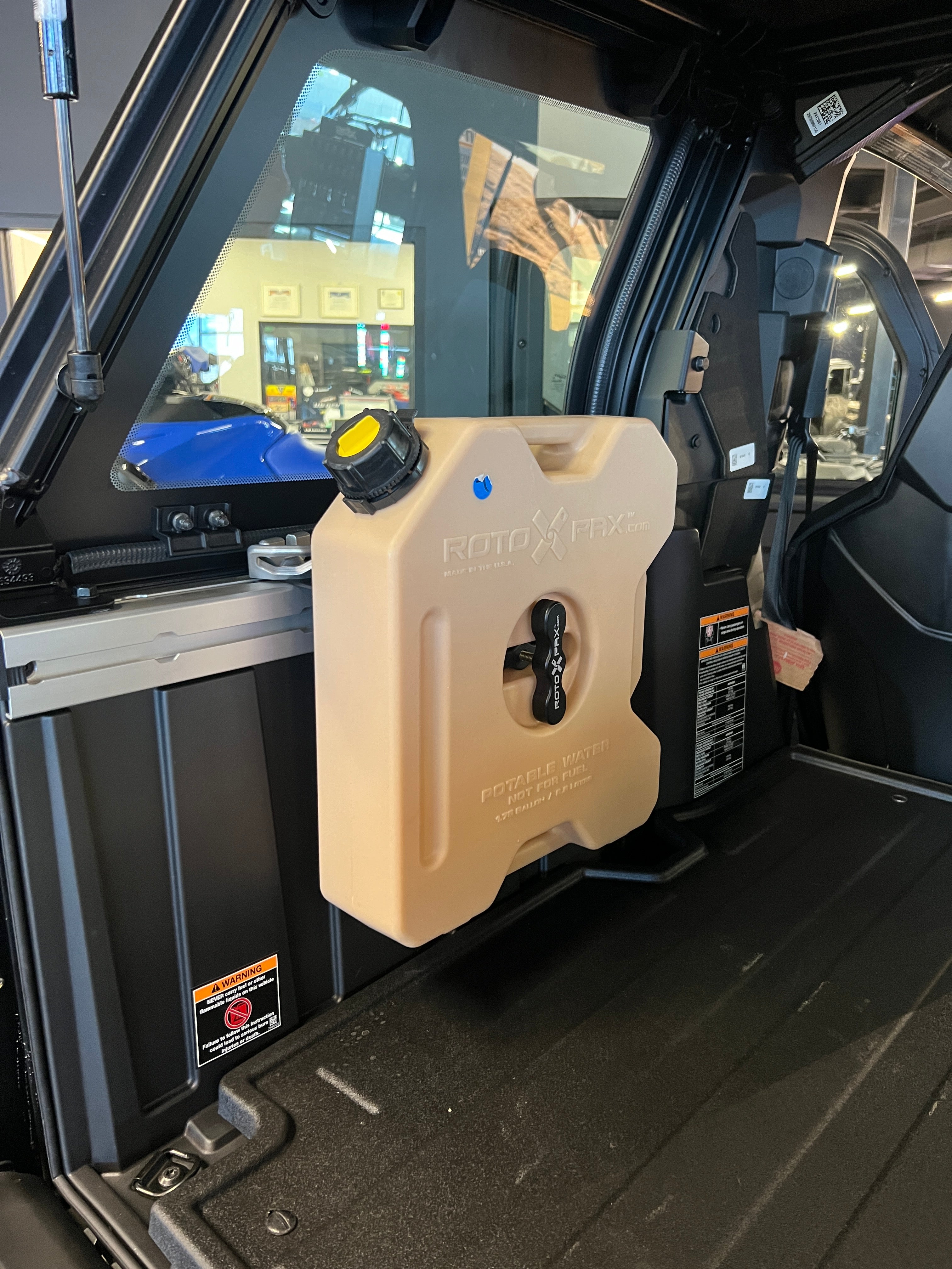 Rotopax mount – Throttle MAXX